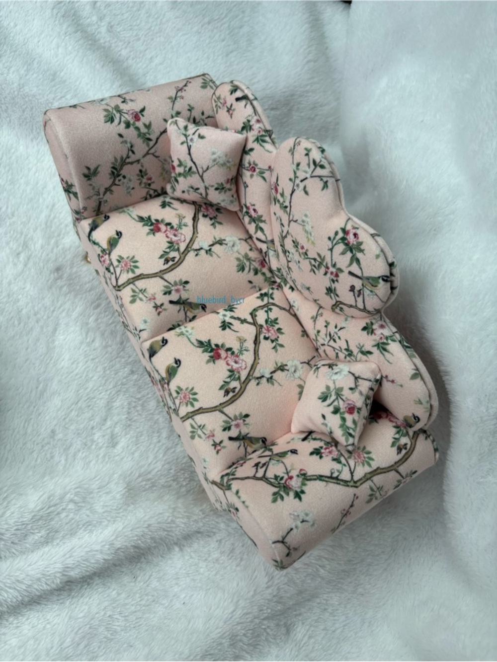 Floral Pink Miniature Jewelry Sofa Display - Picture 10 of 10